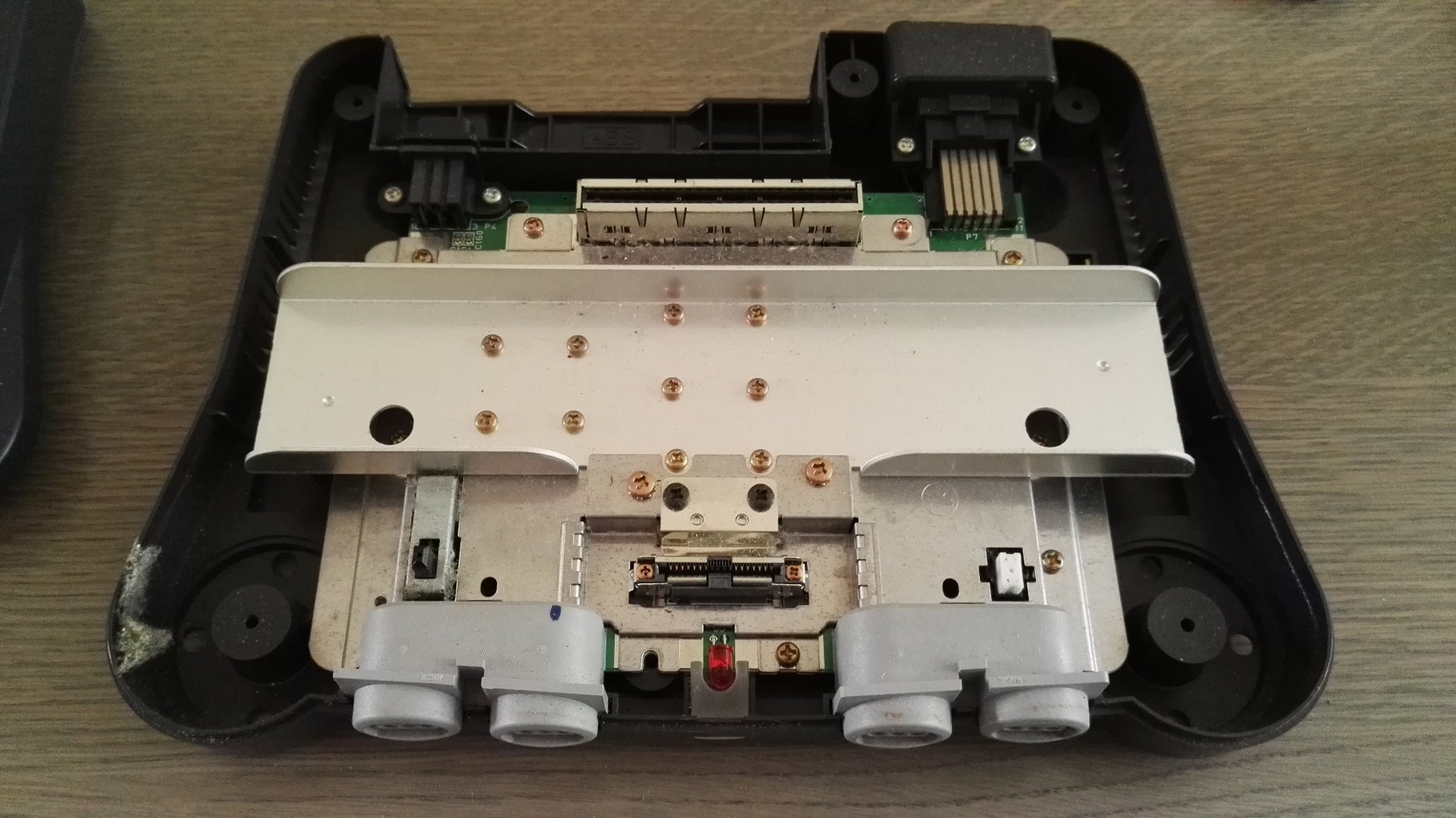 Cleaning and Restoring Your N64 : 15 Steps (with Pictures) - Instructables
