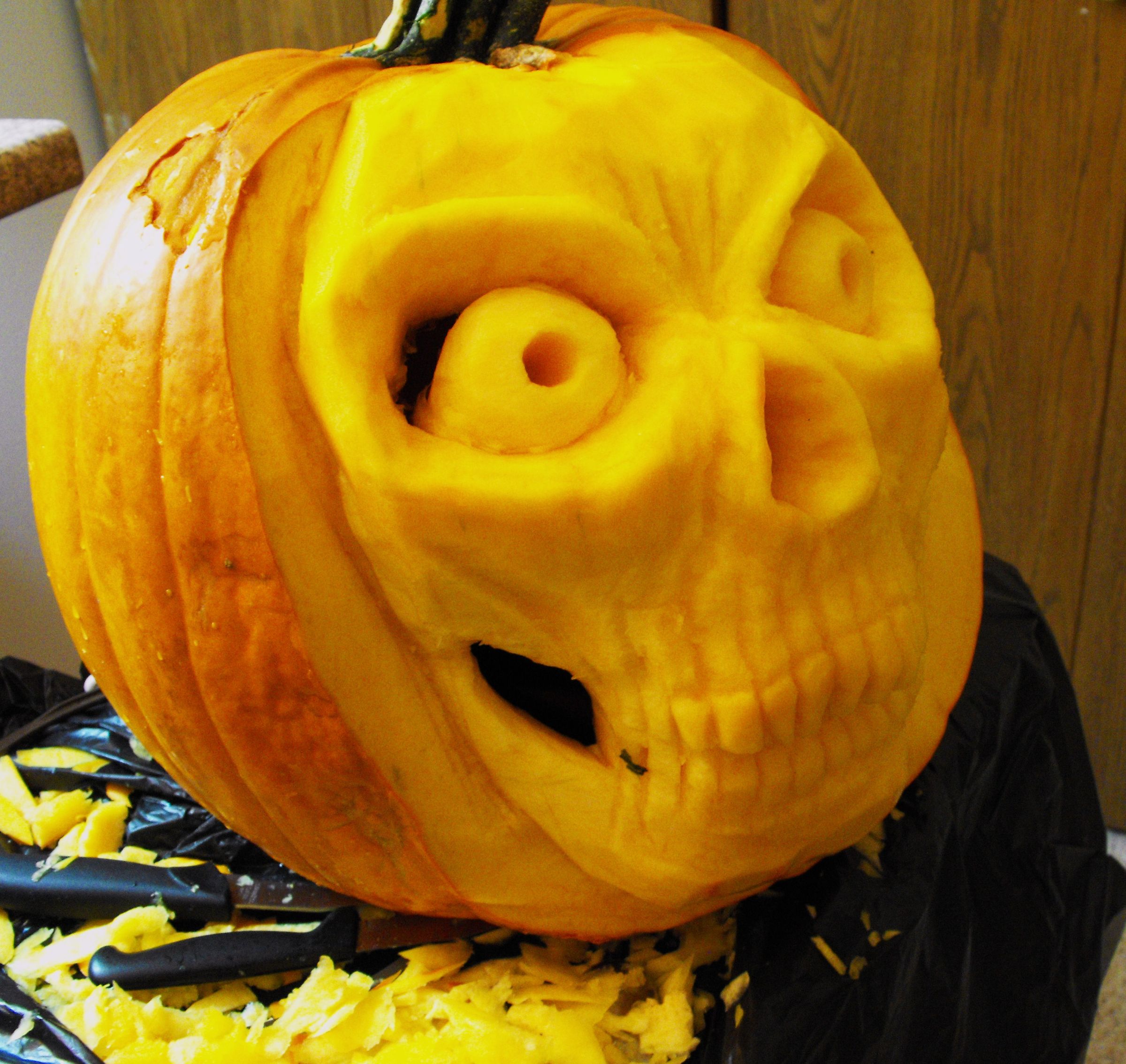 How to Carve a Pumpkin