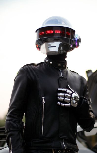 daft punk motorcycle helmets Helmet Guy-Manuel This Daft Punk Full Head Helmet is affordable for many fans to obtain Daft Punk Helmet By Firewire