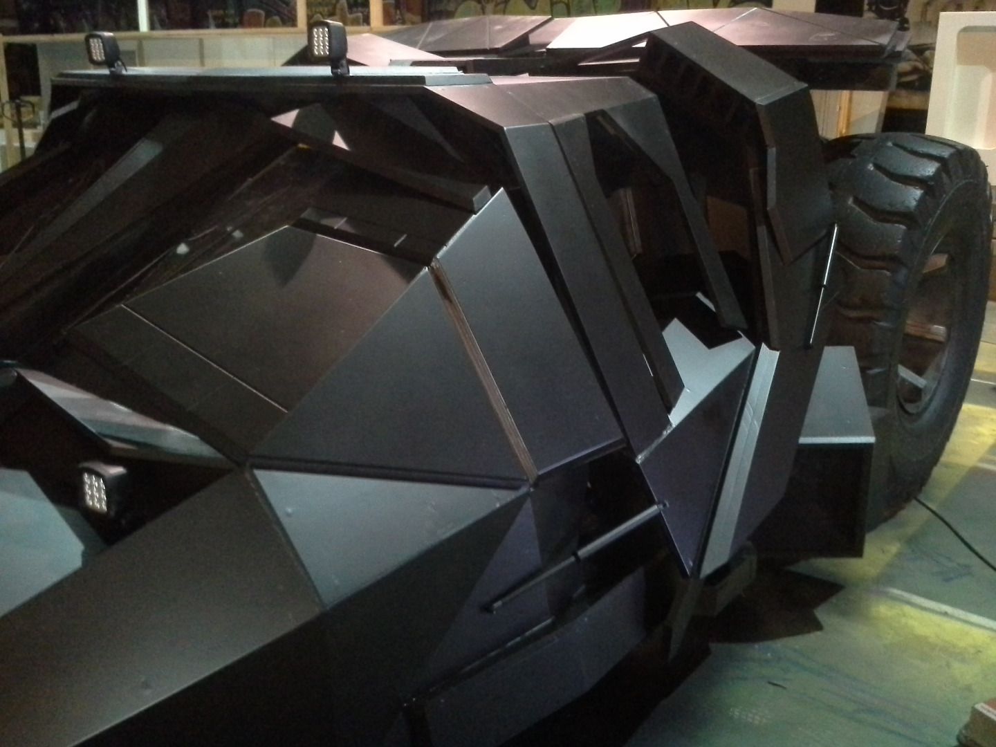 Batmobile Tumbler : 7 Steps (with Pictures) - Instructables