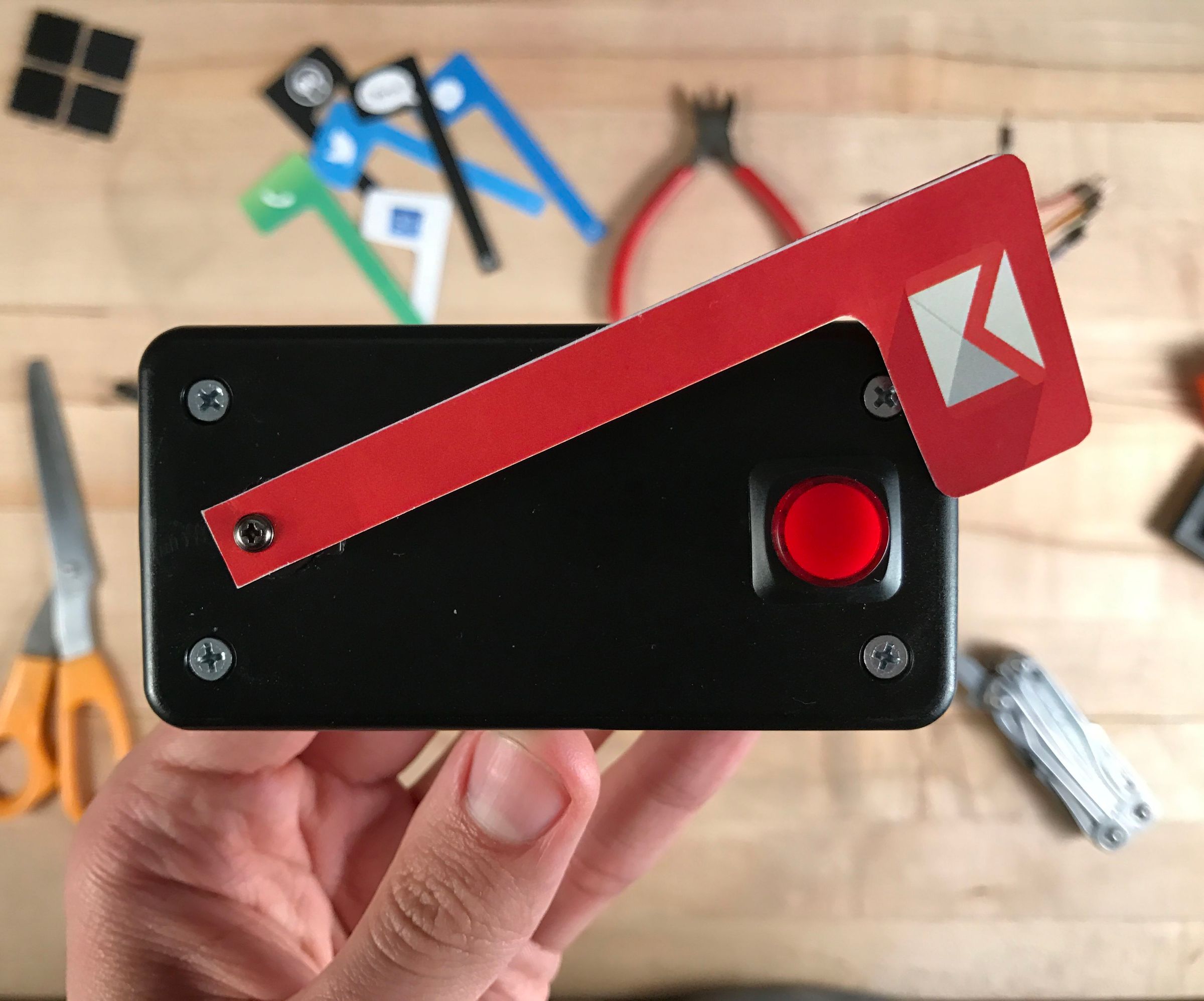 Notification Flag - Great Intro to Wi-Fi, IFTTT & Huzzah ESP8266