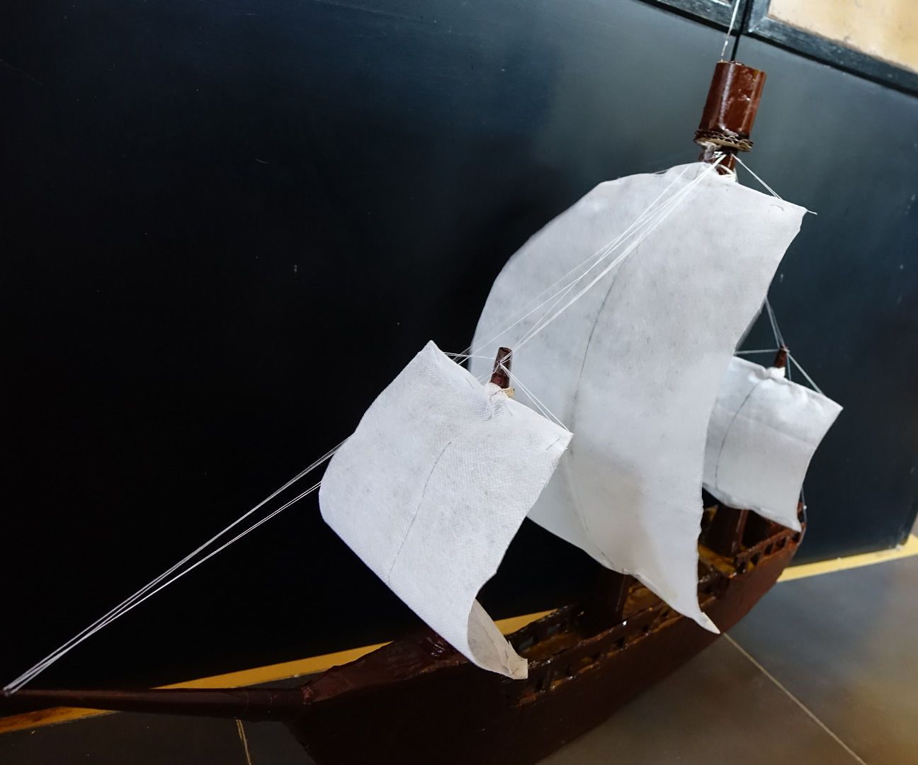 How to make a cardboard model ship