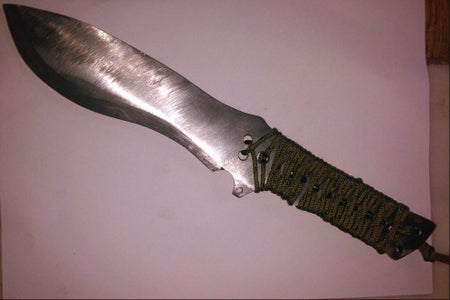 Final Step.Paracord Knife Wrap