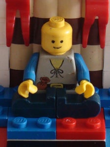 How to Make a Lego Man Meditate!