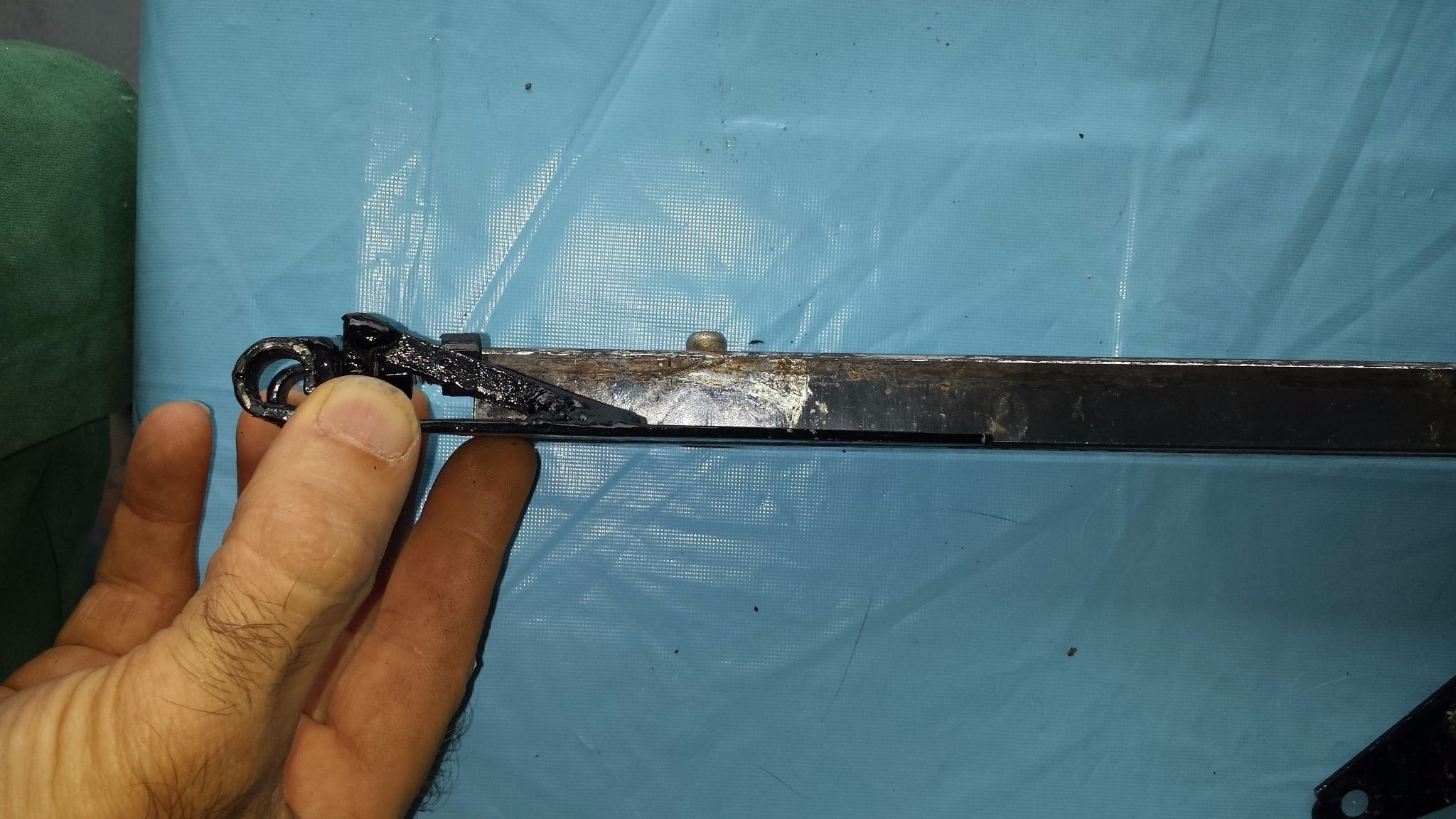 Motorcycle Backrest Hardware Mod : 6 Steps - Instructables