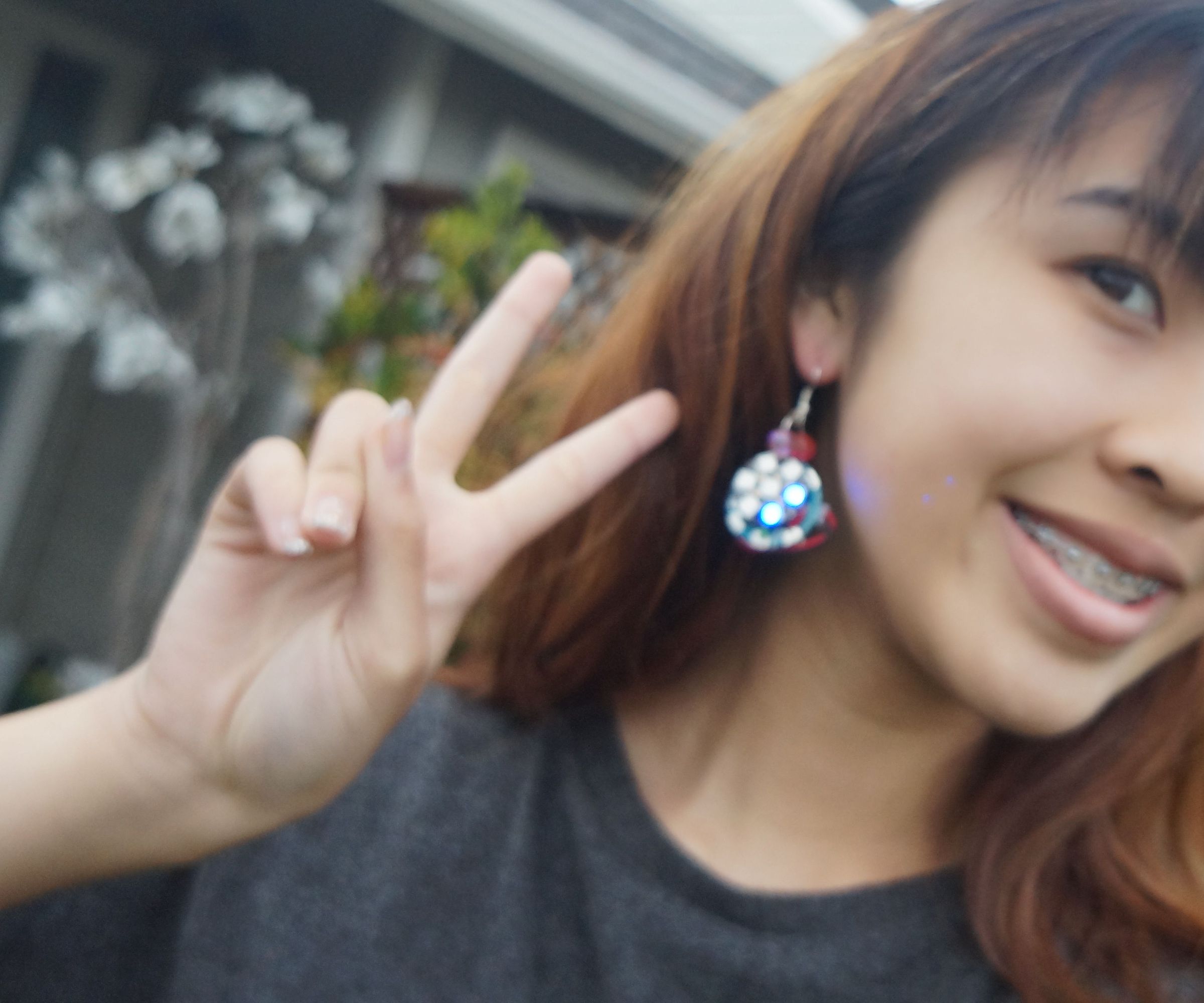 How to Make Your Own Electronic Jewelry, Peek! 