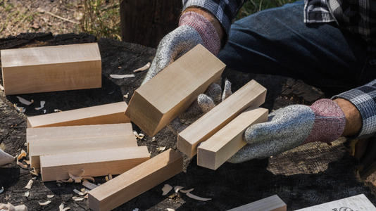 Select the Appropriate Wood for Carving a Cat