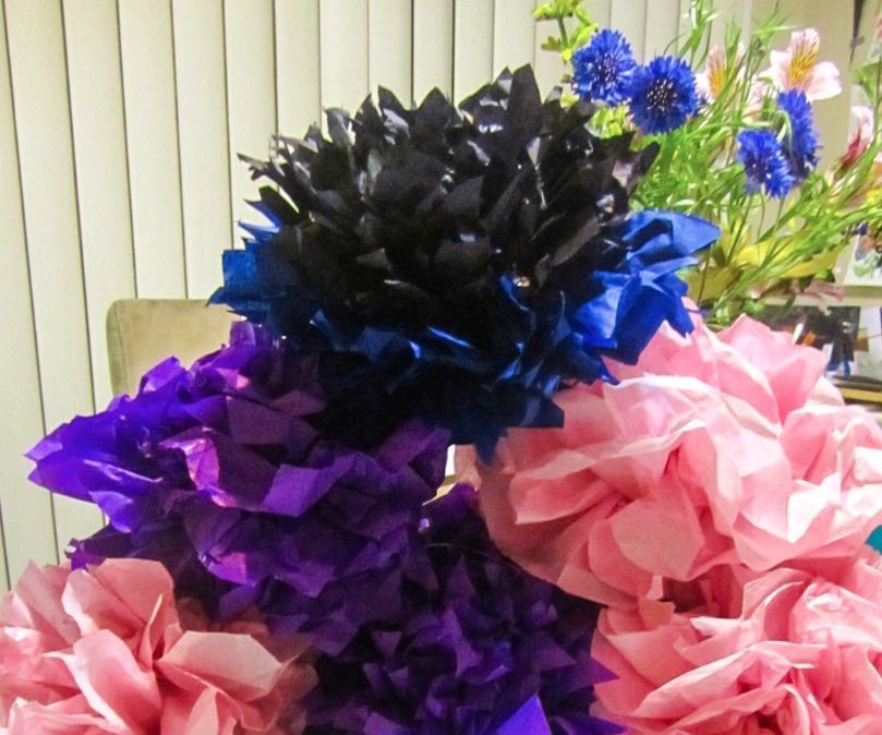 DIY: POM POM CRAFTS