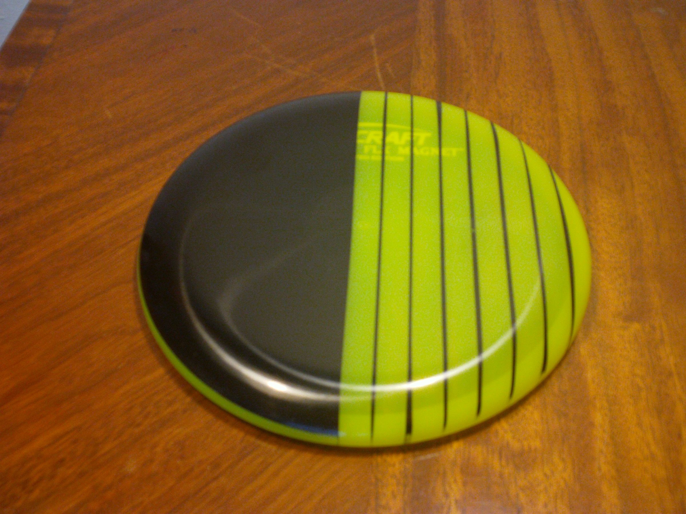 Disc Golf Disc Dyeing Tutorial: Cheap DIY Golf Disc Designs Using Electrical Tape
