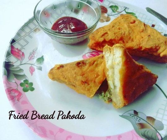 Fried Bread Pakoda - Who's Hungry