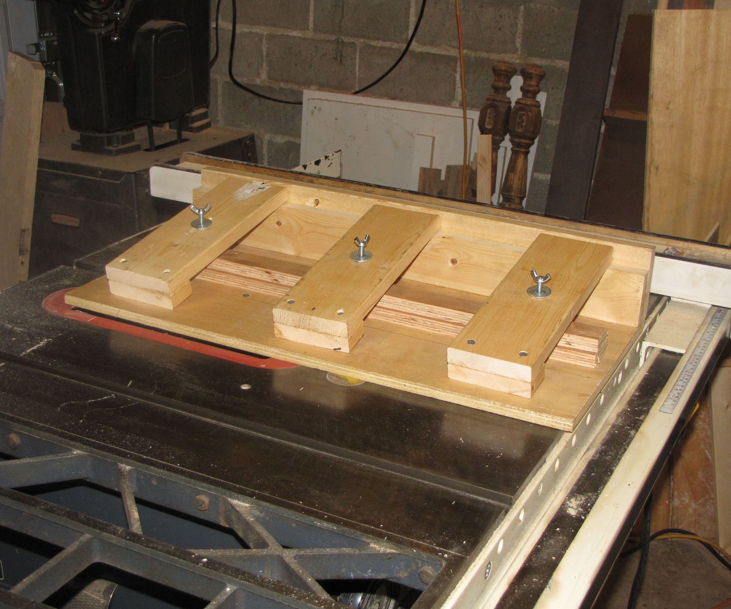 Combination Taper and True Edge Tablesaw Sled