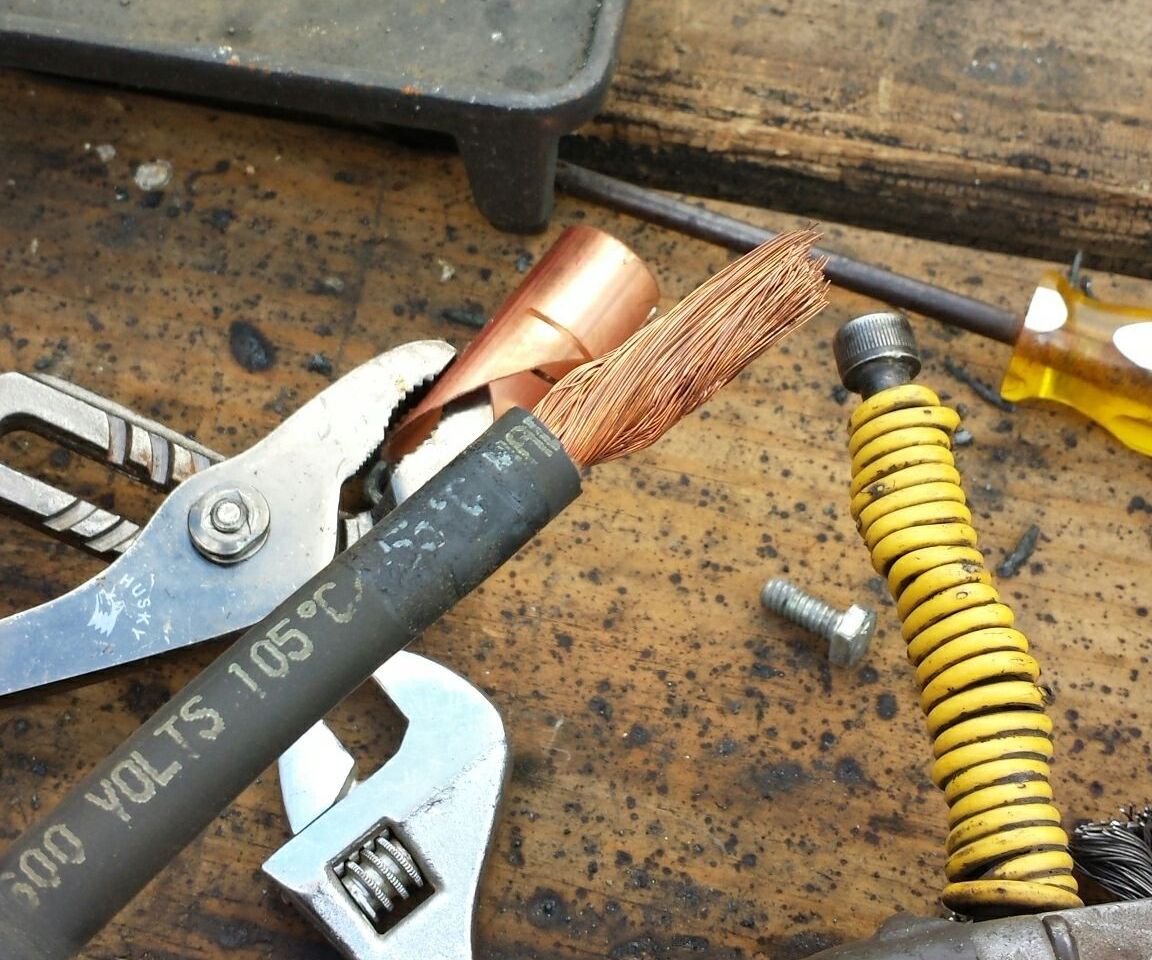 Heavy Cable Connection