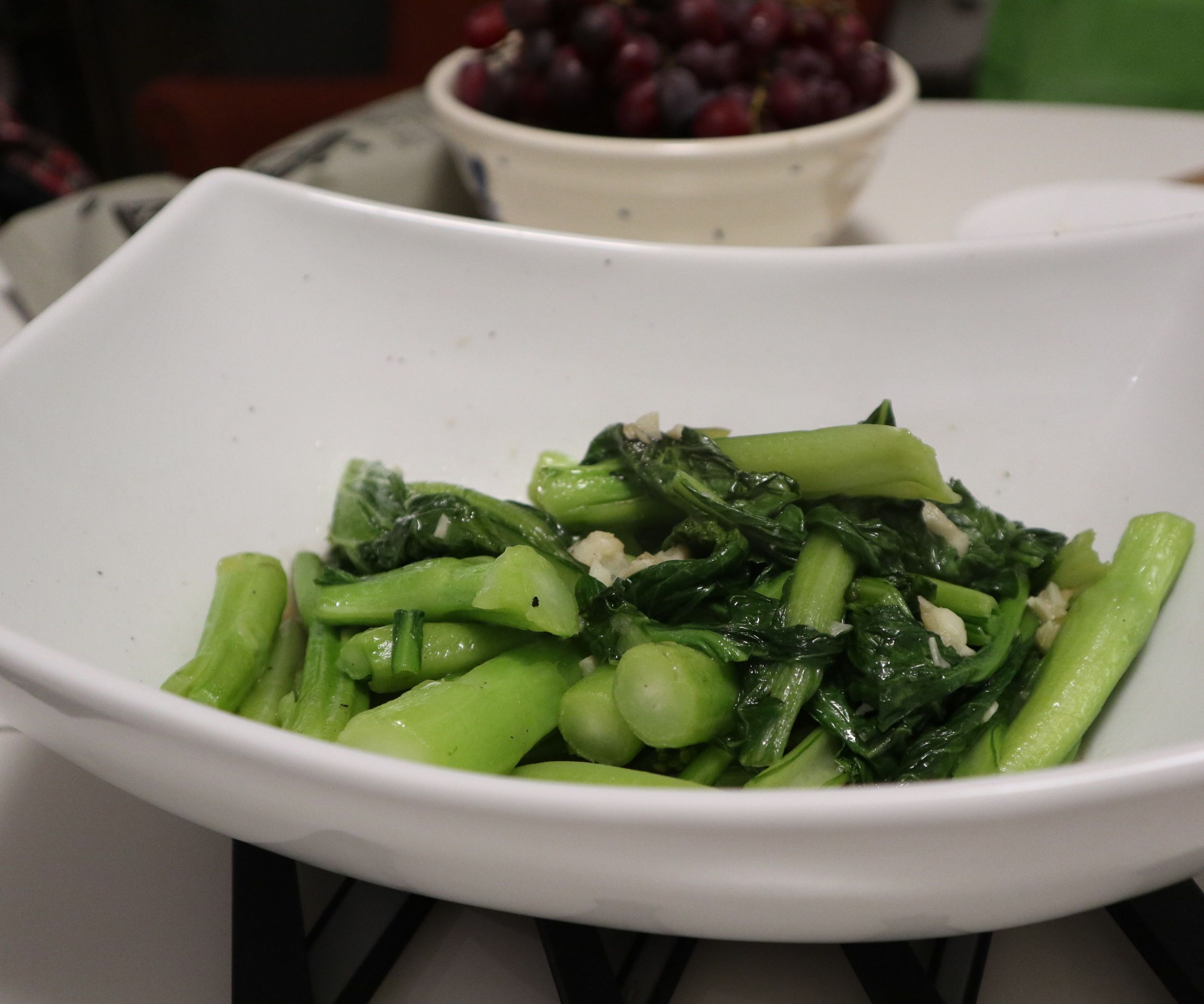 How to Stir-Fry Choy Sum Vegetable (Yu Choy)