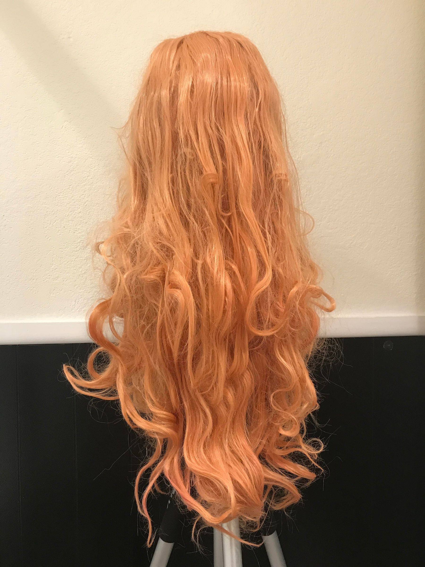 How to Refresh a Tired, Tangled Wig 4 Steps (with Pictures