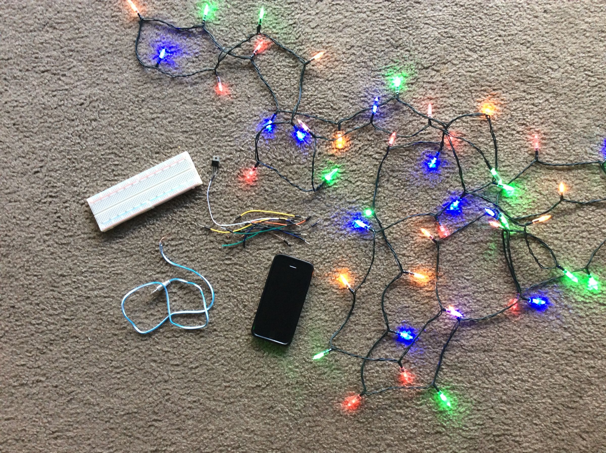 How to Make Christmas Lights Flash to Music! 6 Steps (with Pictures