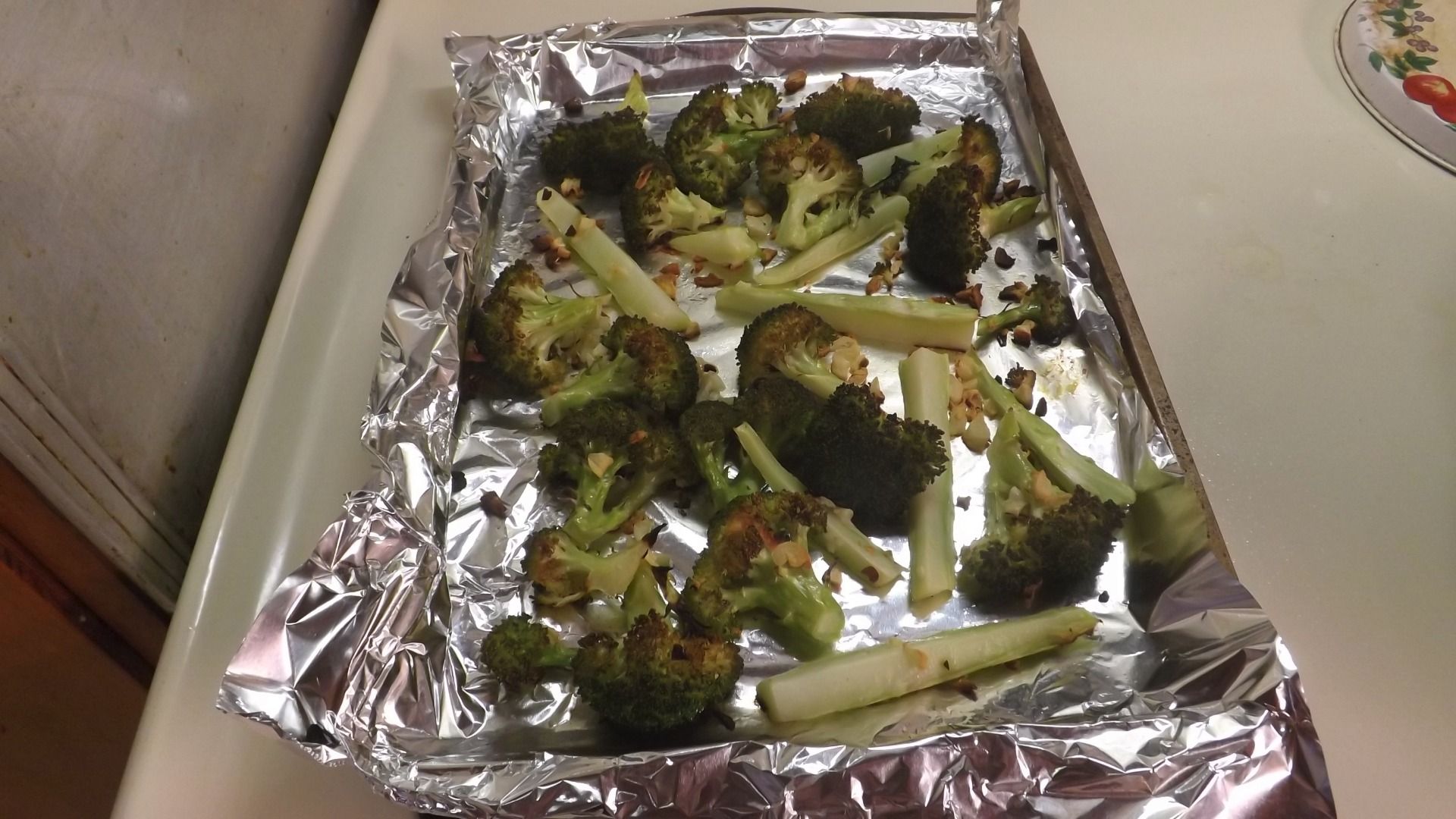 ROASTED BROCCOLI WITH GARLIC & SESAME OIL 4 Steps Instructables