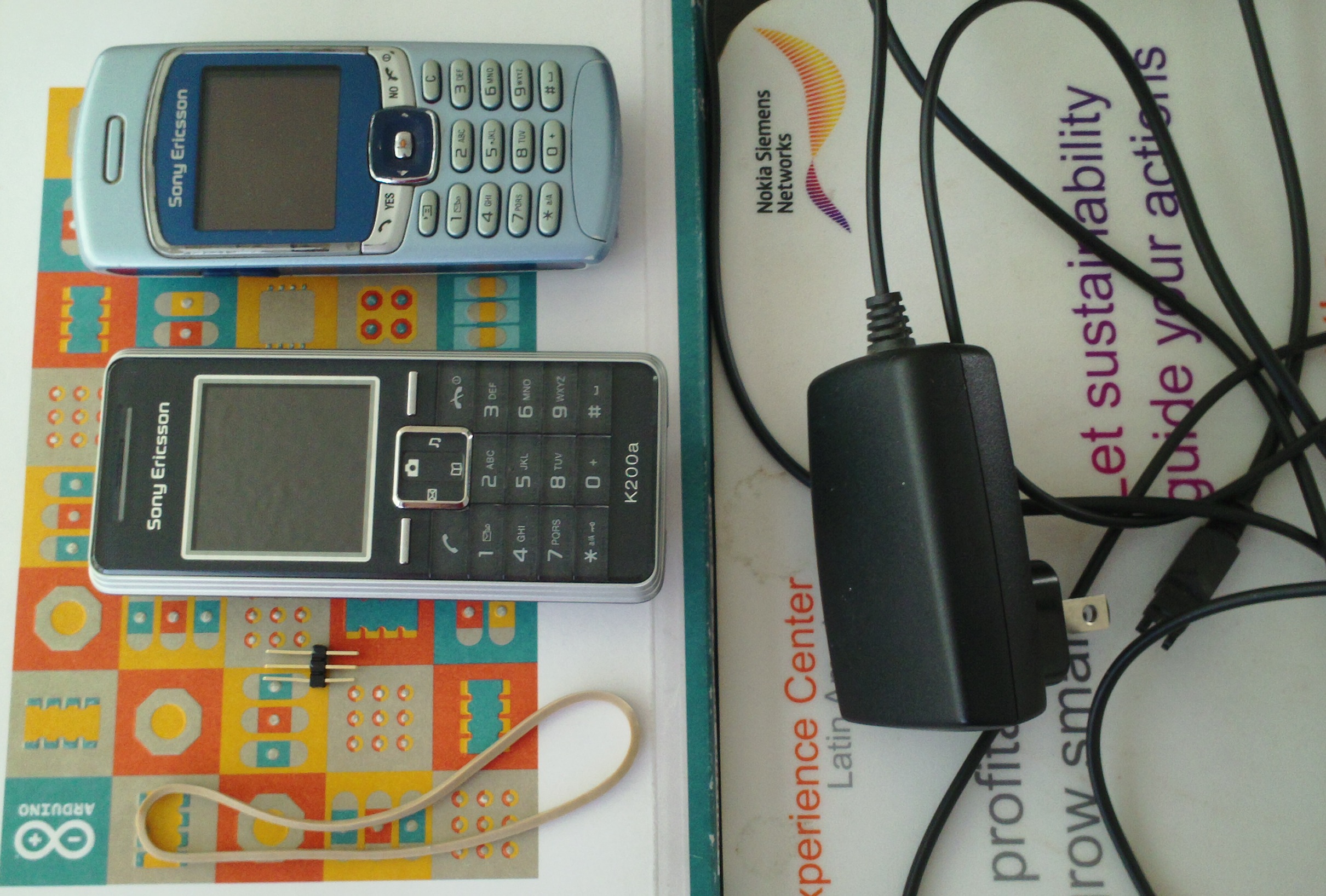 Easy How to Charge a Cellphone Battery From Other Cellphone