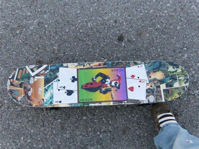 Skateboard With PIC Microcontroller and LEDs