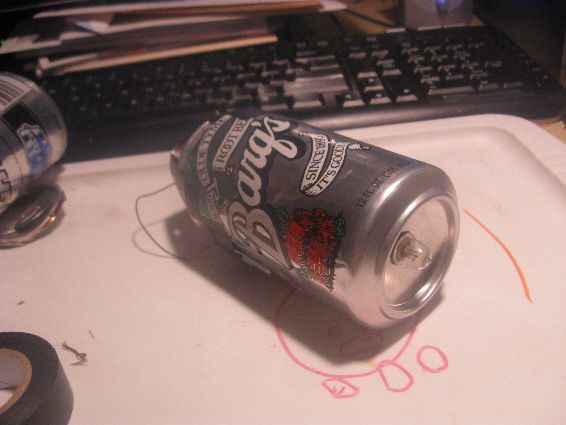 How to Make a Flashlight From a Soda Can