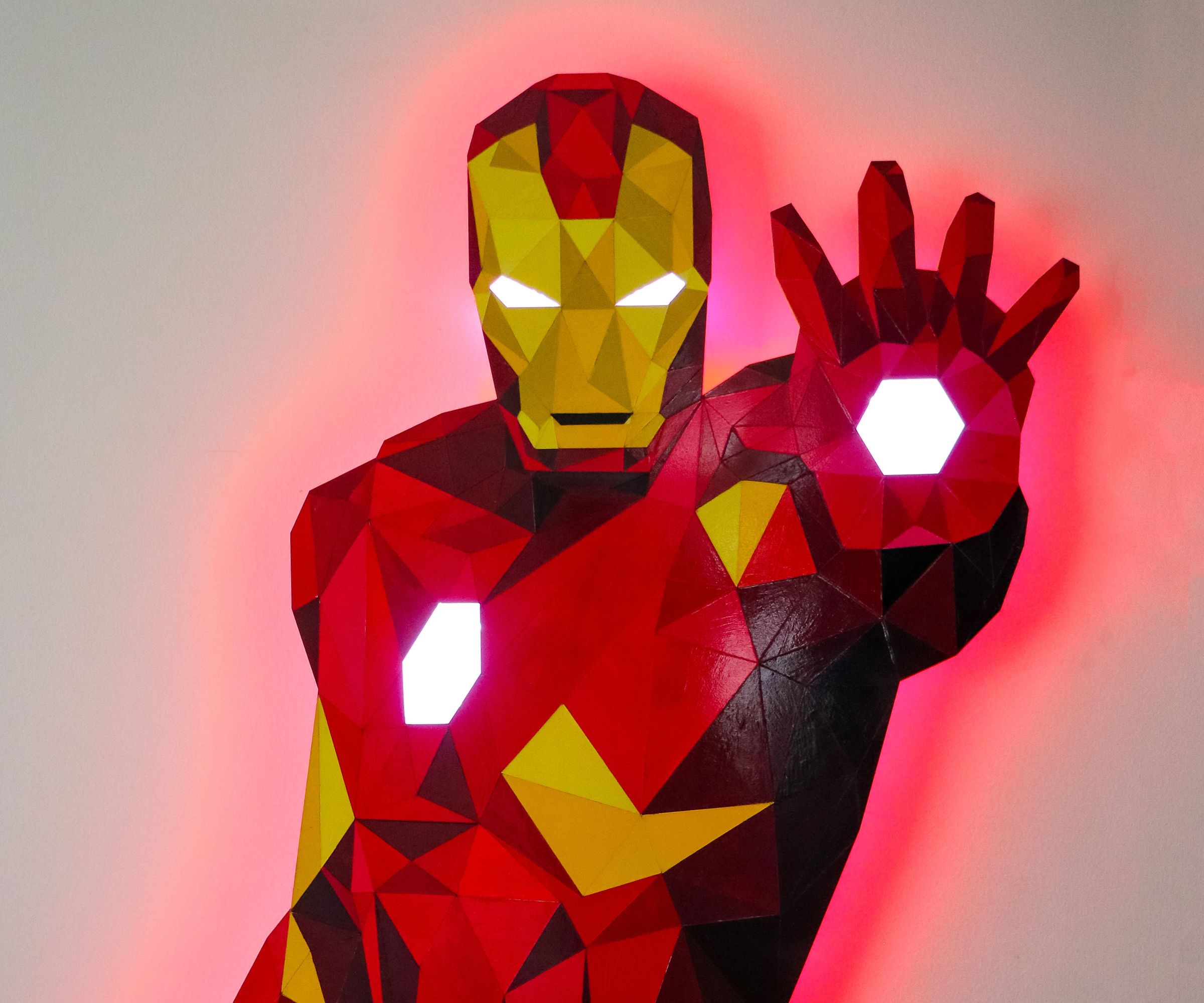 Low-Poly Iron Man With Wifi-Controlled LED Strips
