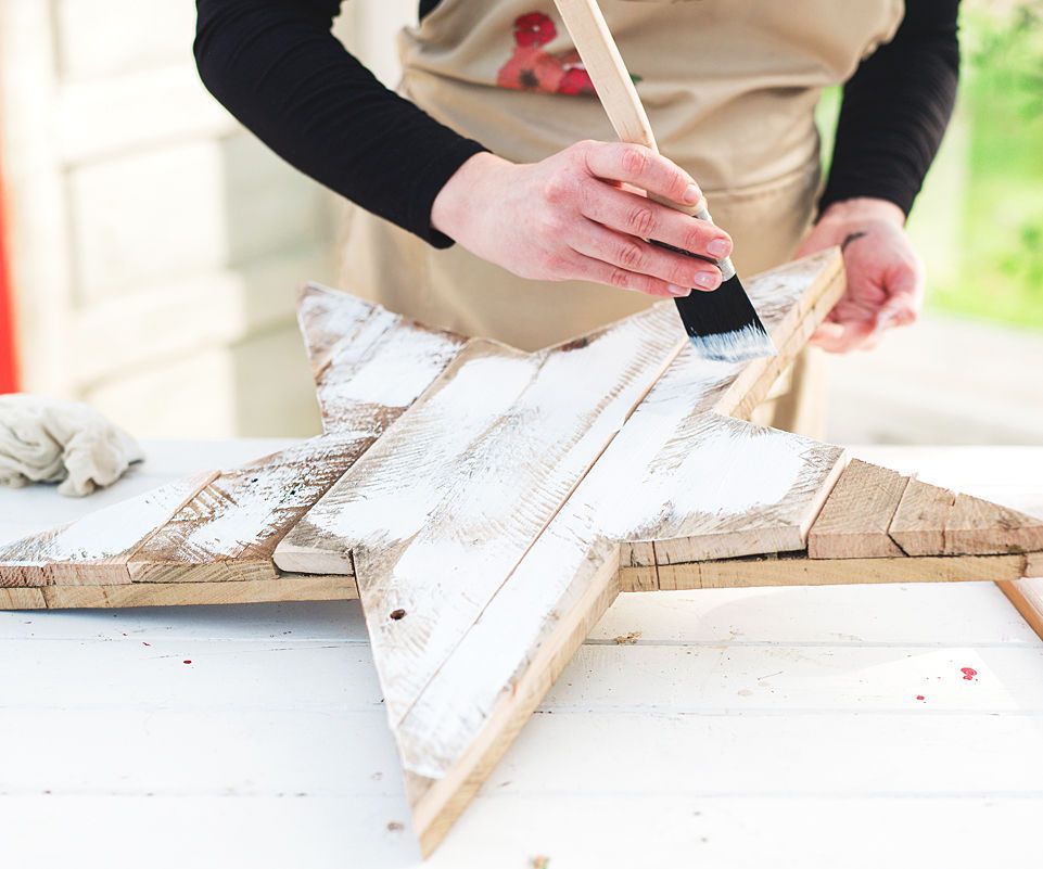 White Washing Tutorial | Furniture Painting