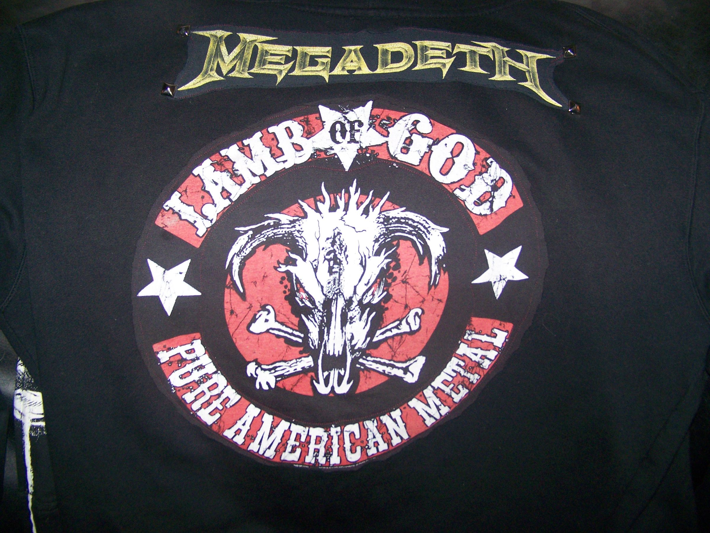 T-shirt Recycling! Awesome Hoodie Mod!