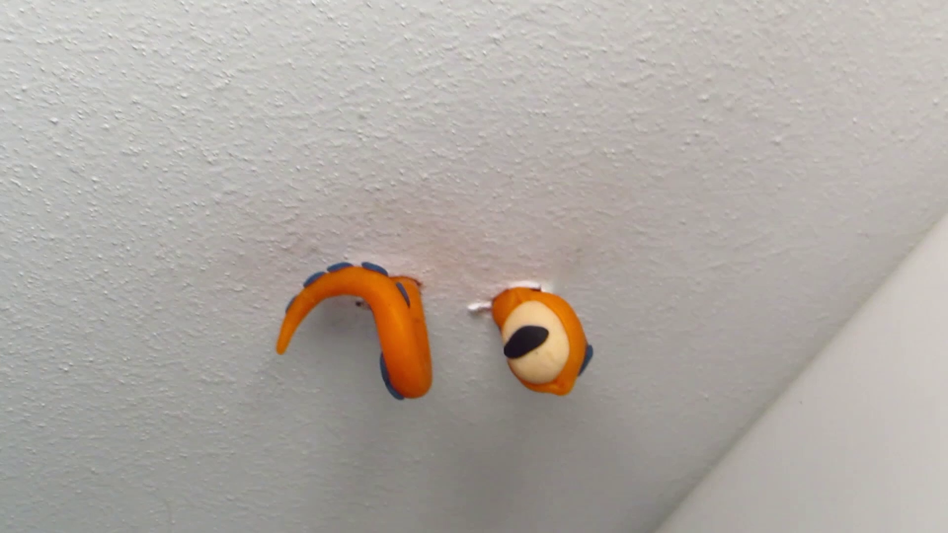 How to Cover Holes in Drywall in Style! 10 Steps (with Pictures