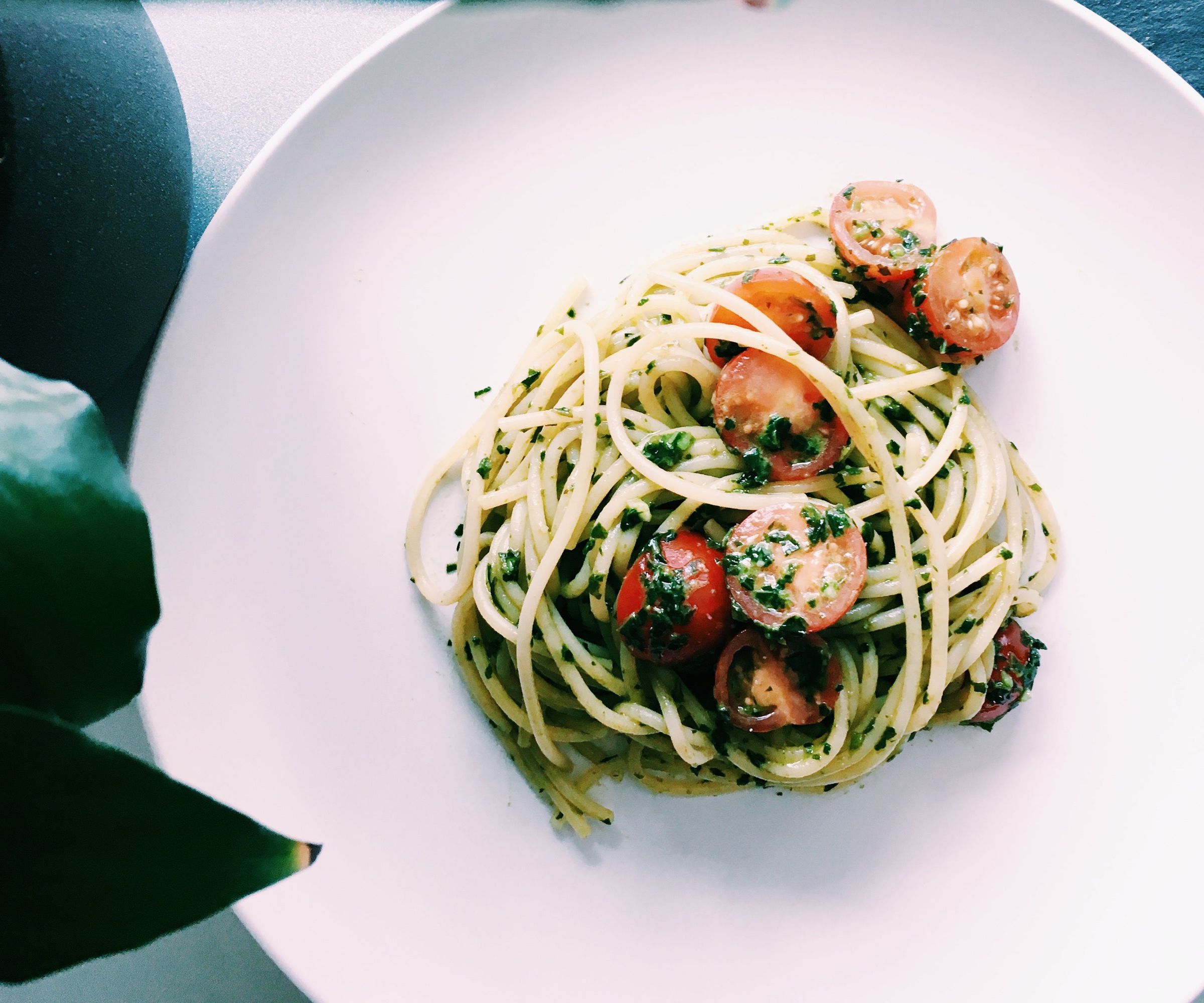 RECIPE | PESTO & TOMATO PASTA