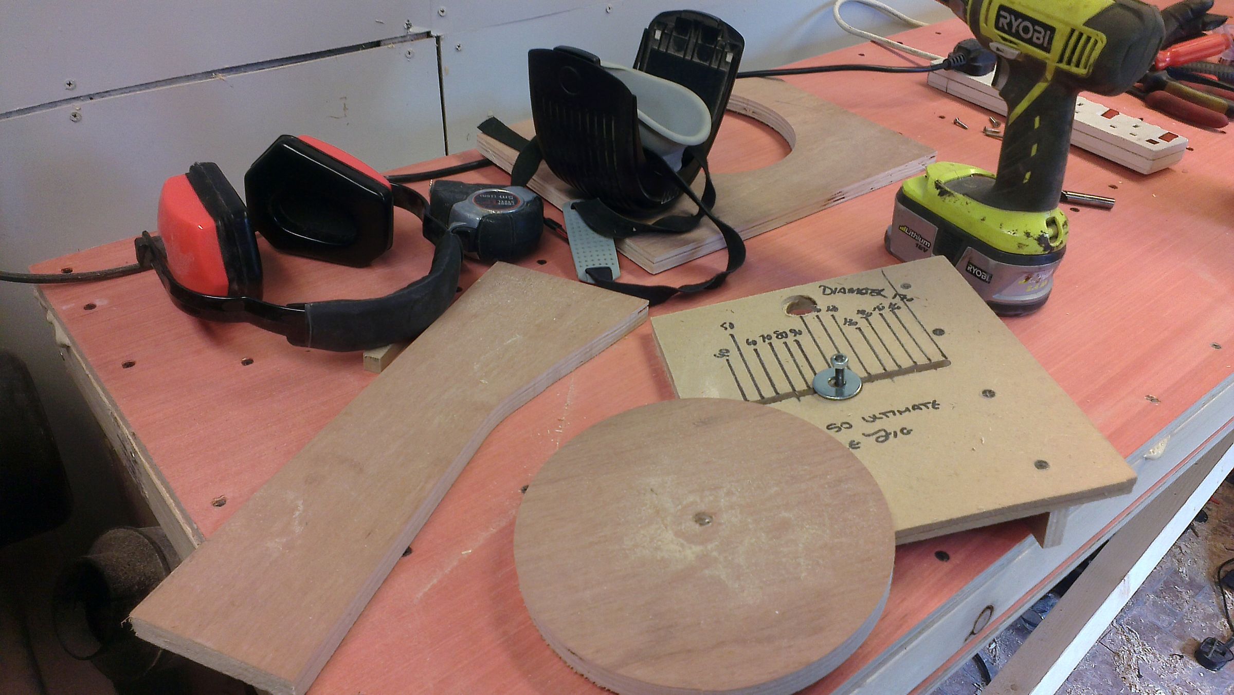 Demijohn Carboy Tilt Device ( a Simple Way to Not Waste Any Booze) 3