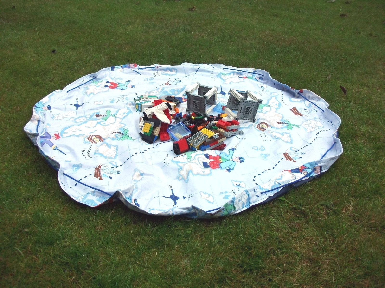 Toy Bag and Play Mat in One 7 Steps (with Pictures) Instructables
