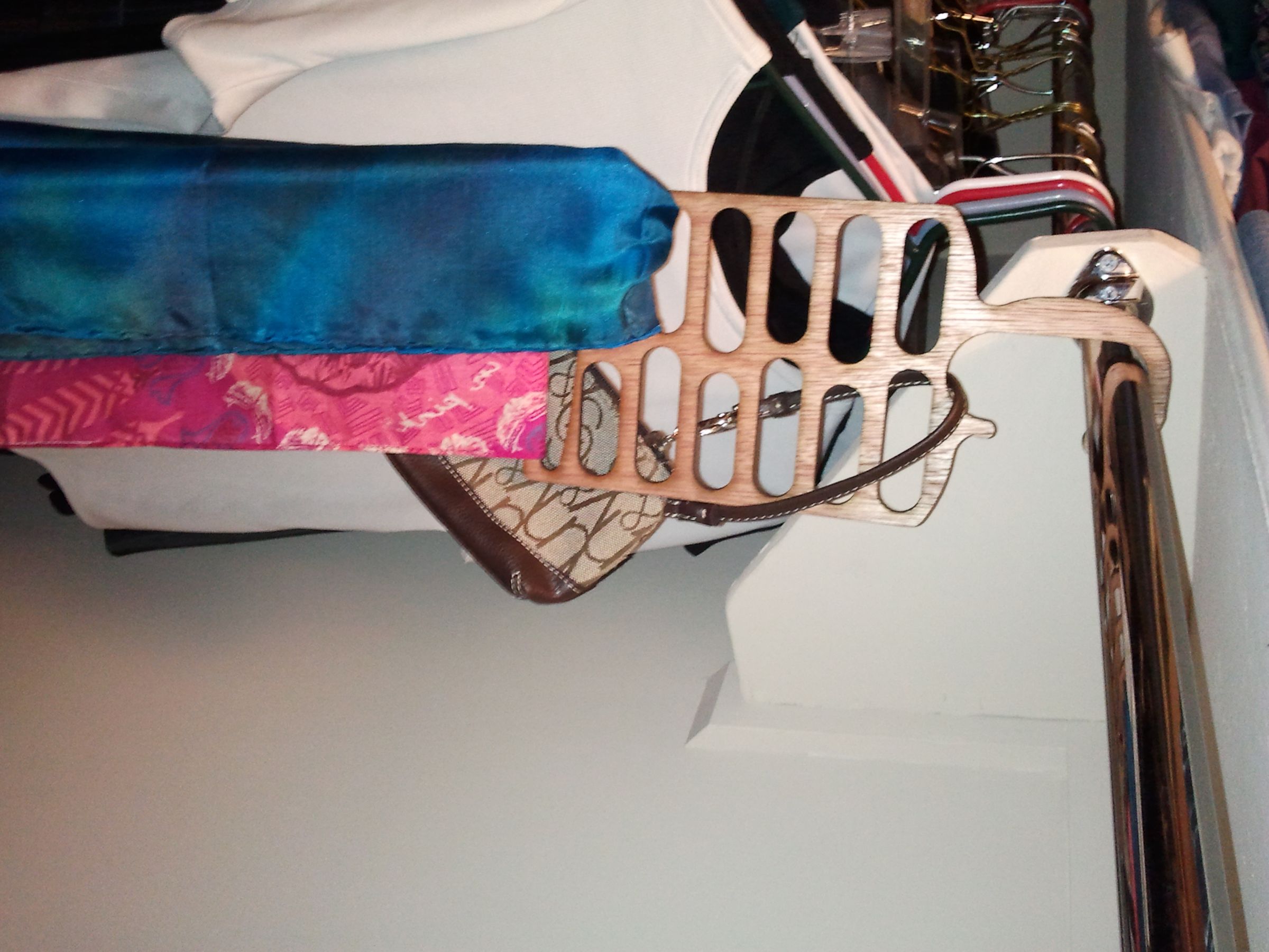 [Make] a Tie, Scarf, Belt, and Cord Rack Thingy!