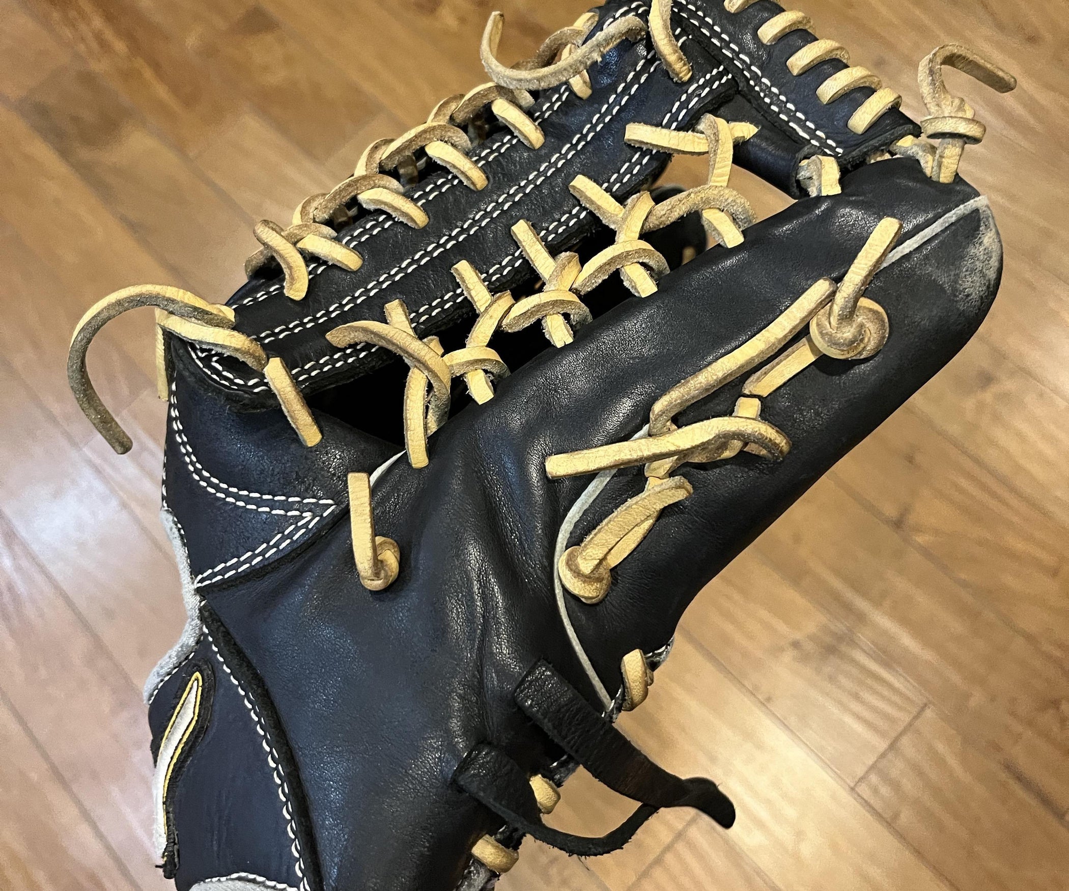 Lacing Baseball Glove 3 Steps Instructables