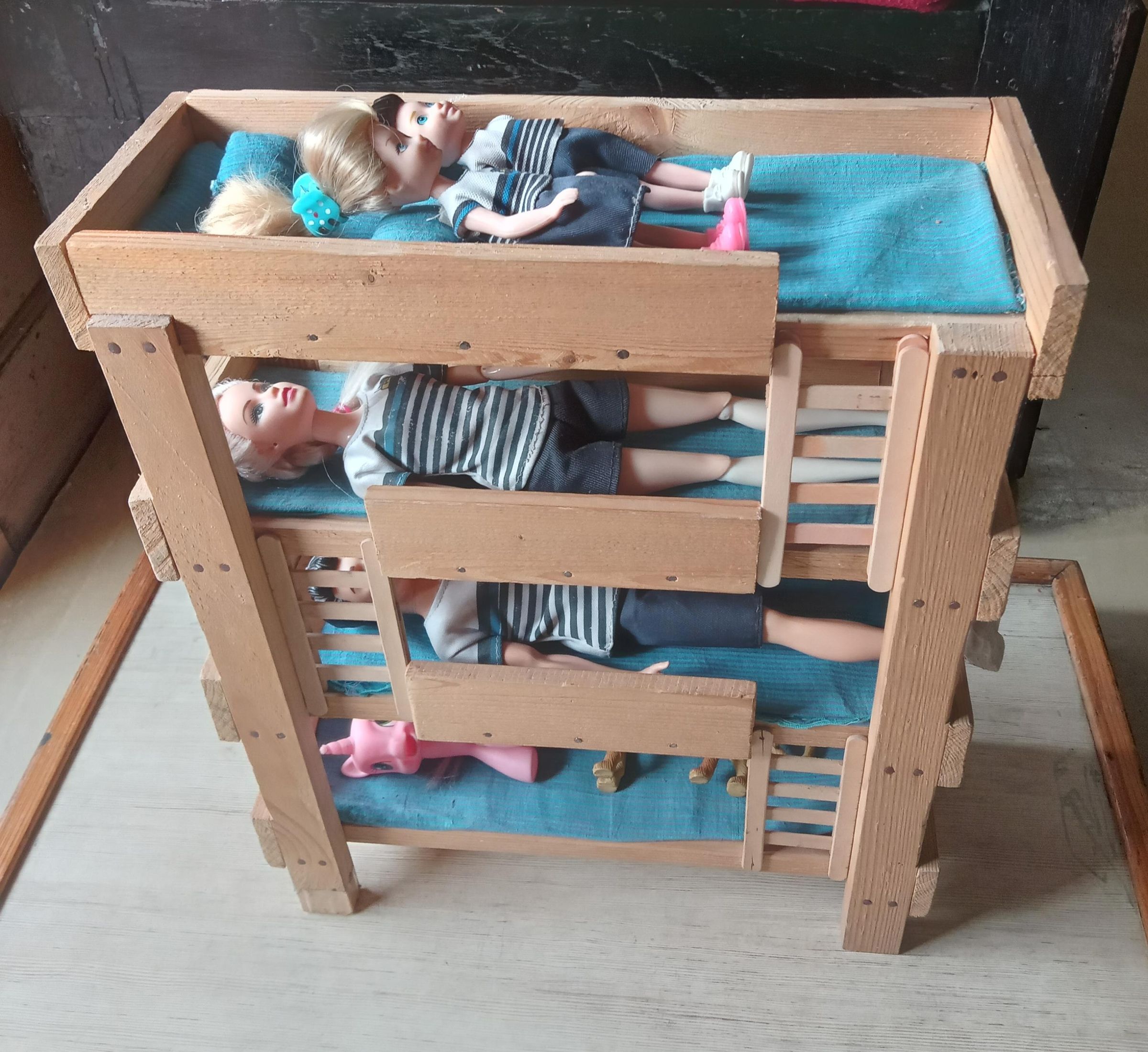 Small Bunk Bed 11 Steps (with Pictures) Instructables