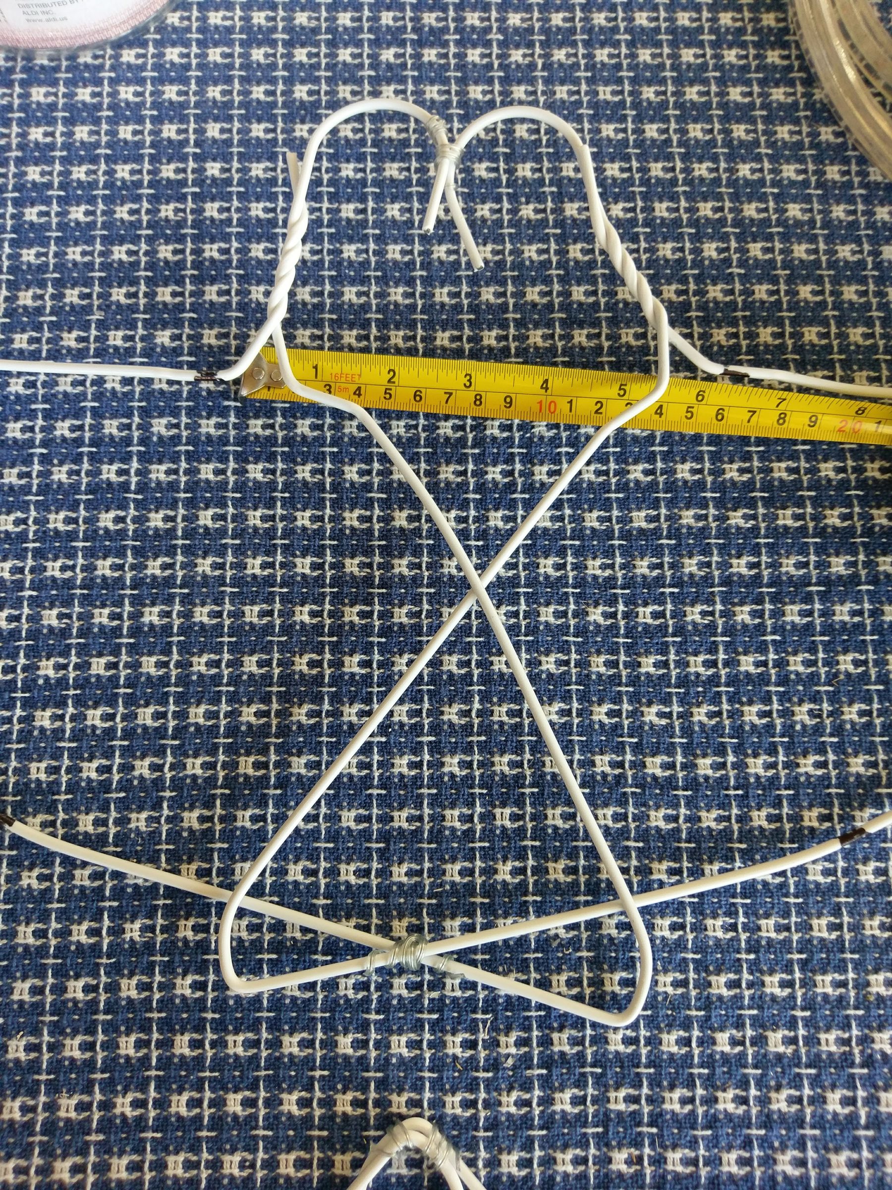 Intro DIY Lighted Star From 5 Coat Hangers & a Rope Light 10 Steps