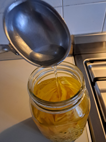 Peels Infusion and Sugar Syrup