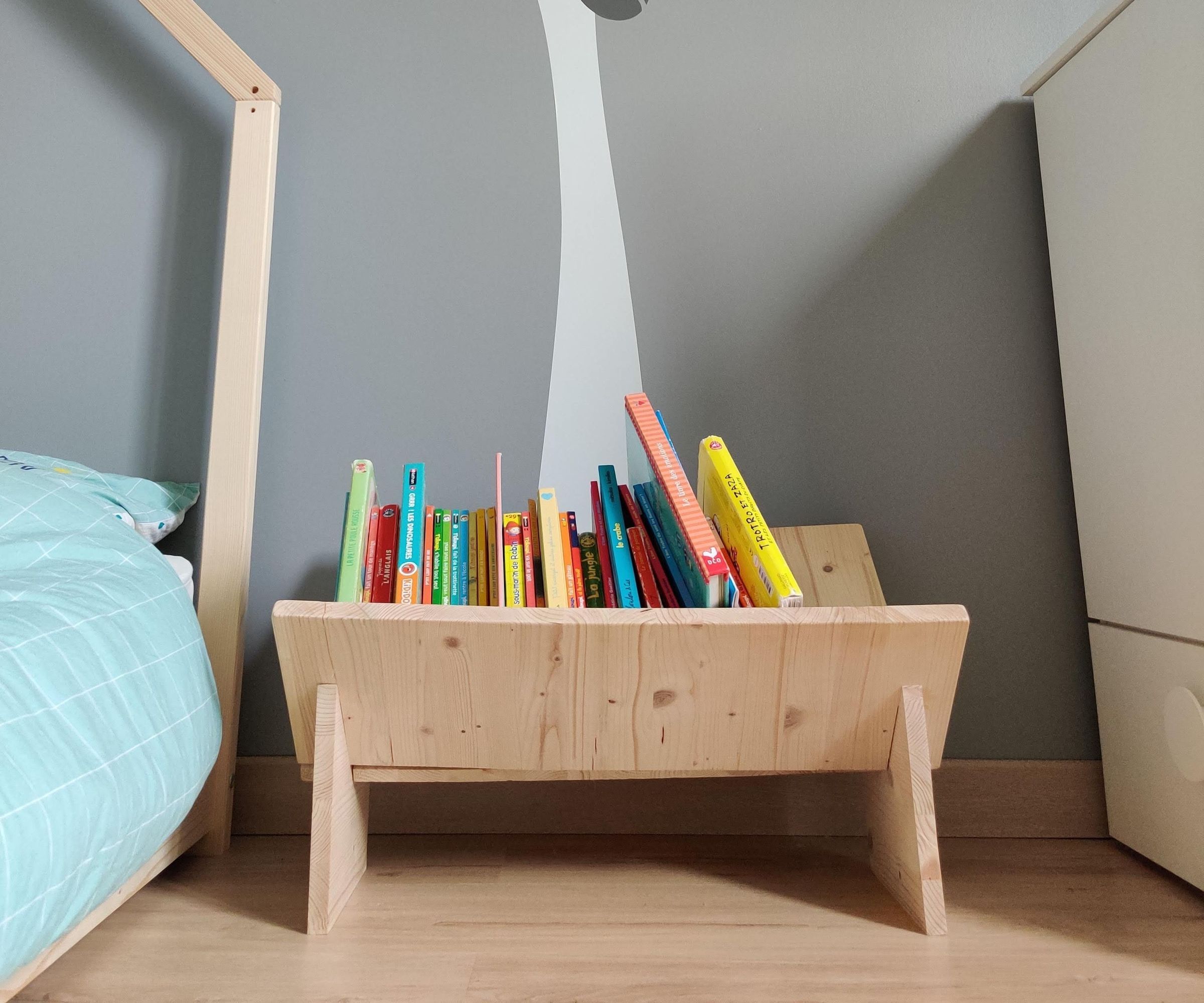 Simple Kid Bookshelf