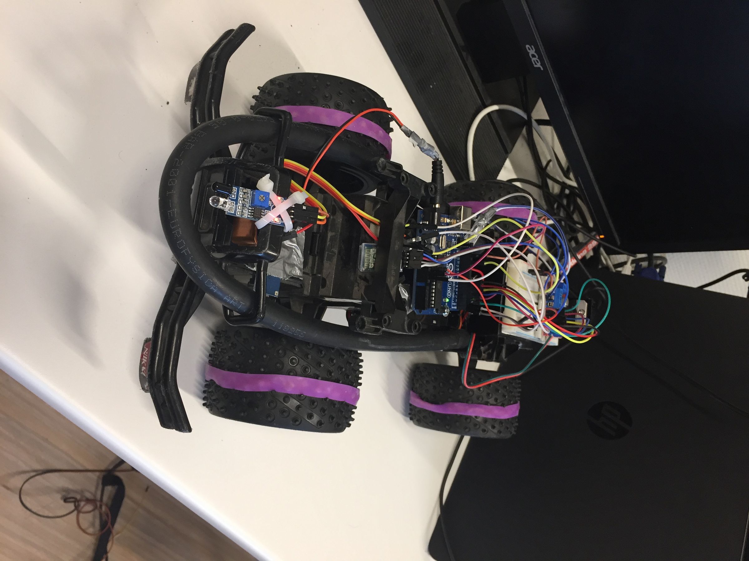 Bluetooth Bestuurbare Auto 4 Steps Instructables