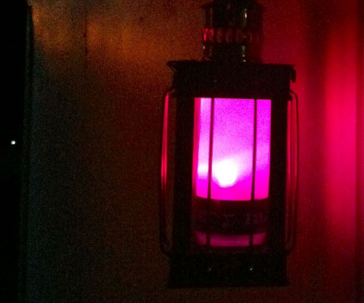 SPIKED  RR  LAMP  HANGER