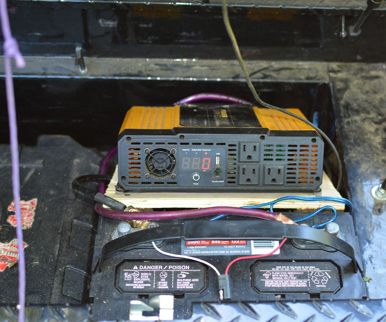 Toolbox Solar Generator