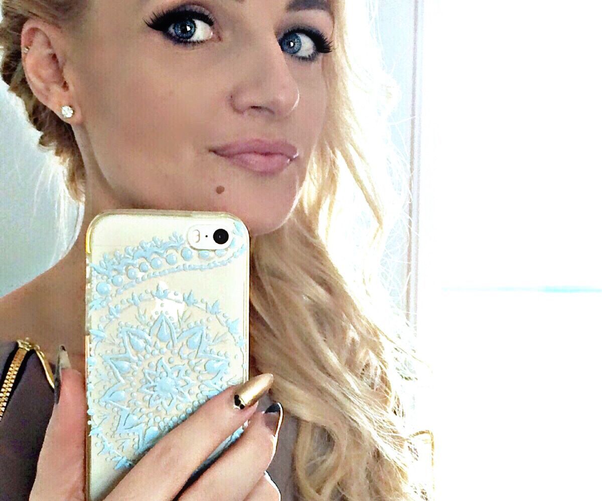 DIY Henna Iphone Case
