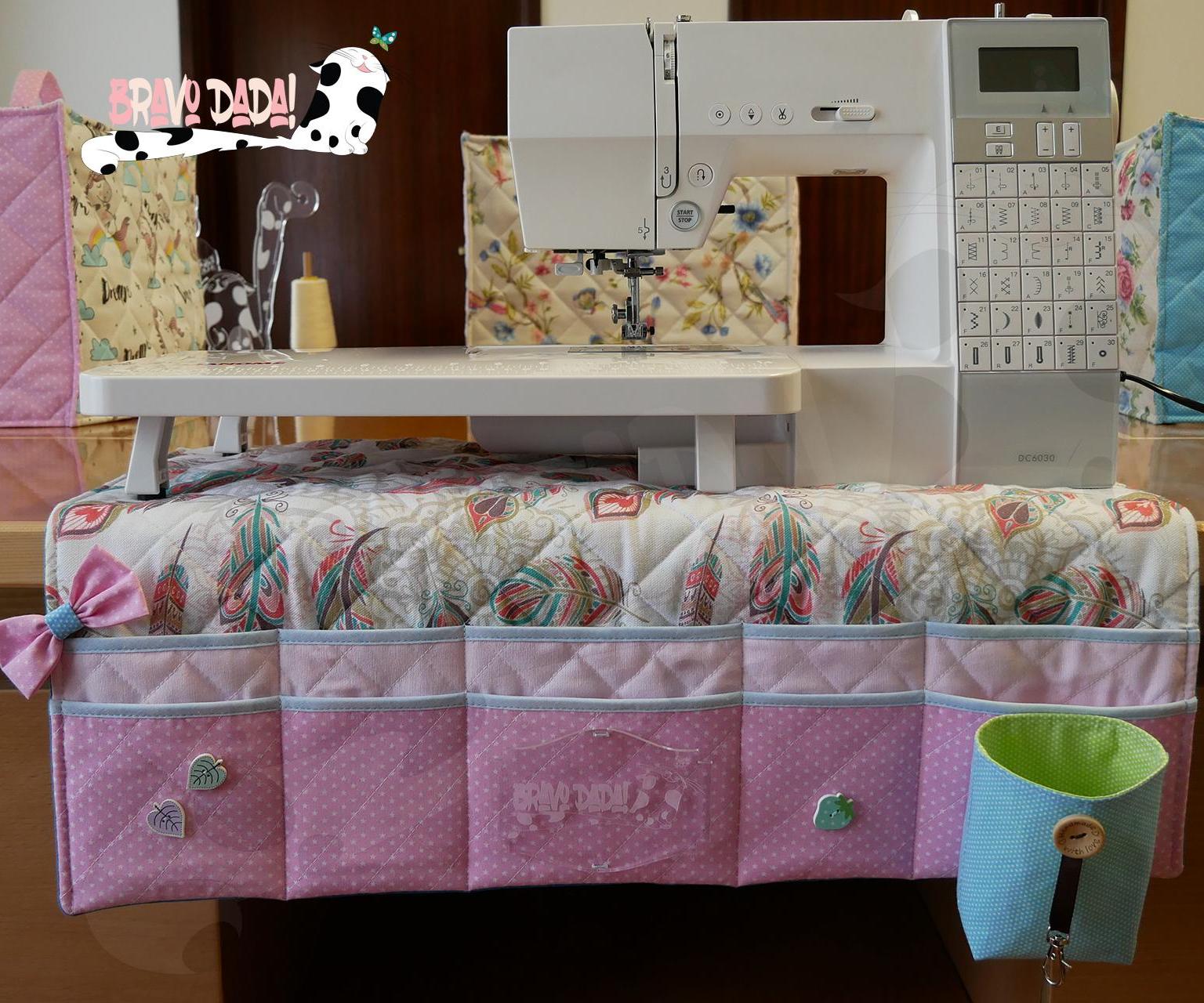 DIY How to Make a Quilted Sewing Machine Mat With Pockets and Thread