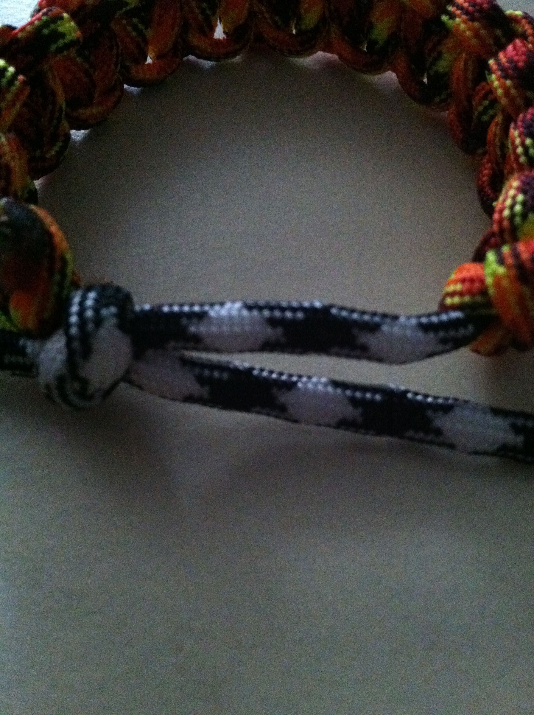 Paracord Bracelet Without Buckle (Tutorial) 8 Steps Instructables