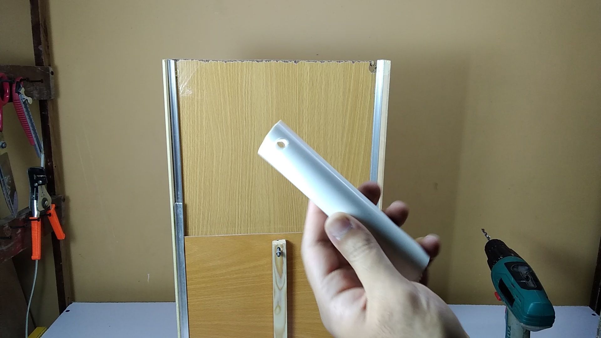 Automatic Chicken Door - Chicken Coop Door : 5 Steps - Instructables