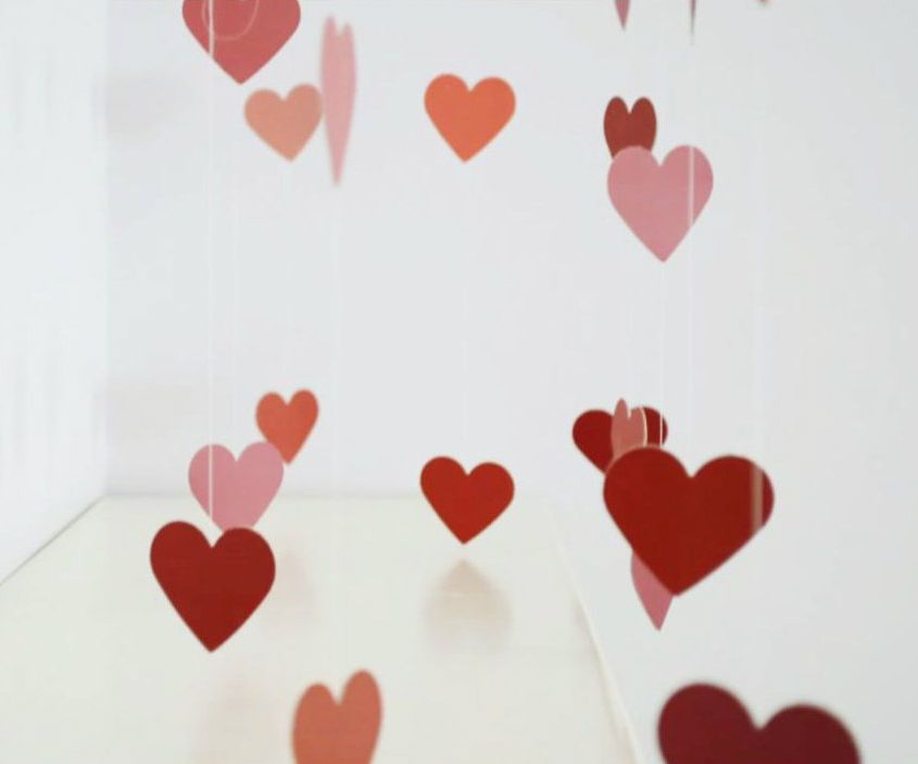 Dangling Ombre Heart Display