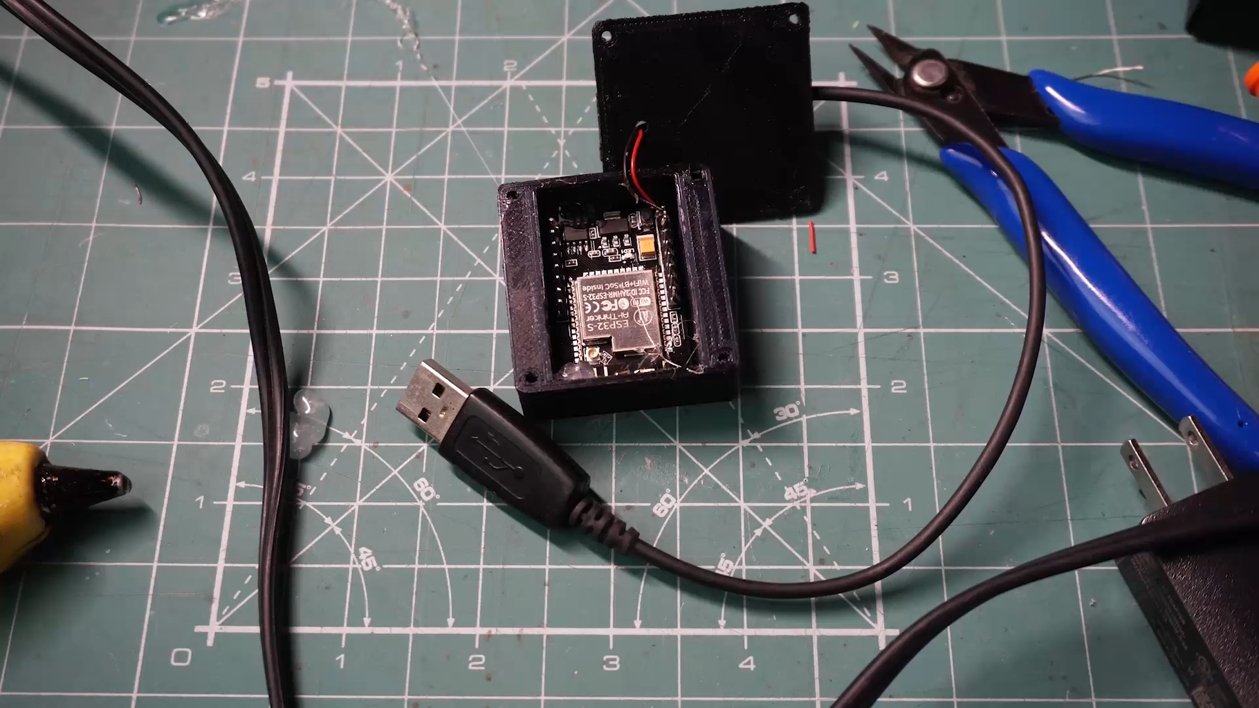 A Super Easy Security Camera With the ESP32 CAM : 7 Steps (with ...