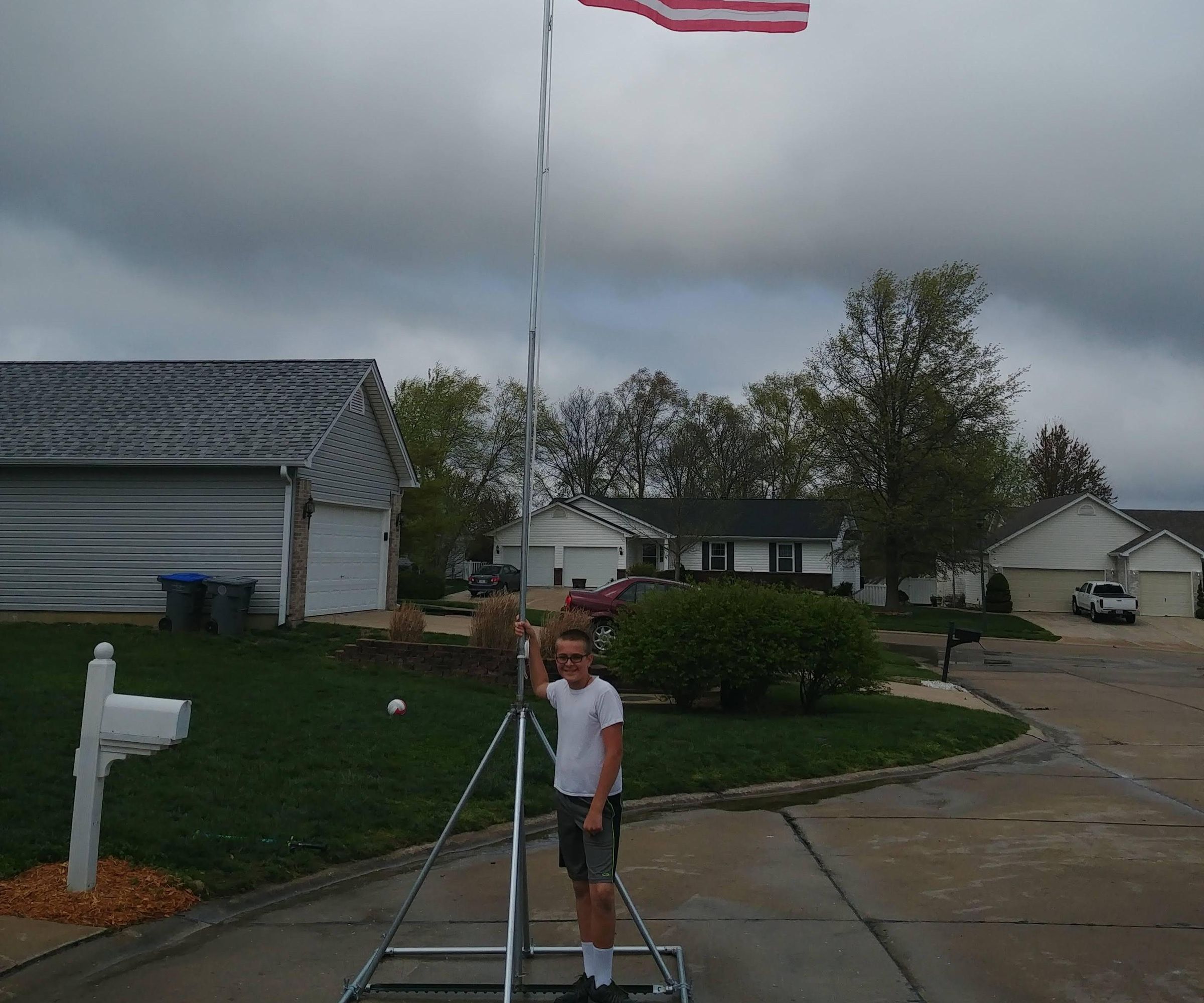 Free Floating Flag Pole