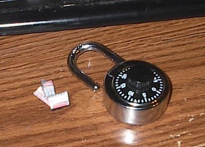 Padlock Shim From Can Without Tools : 8 Steps - Instructables
