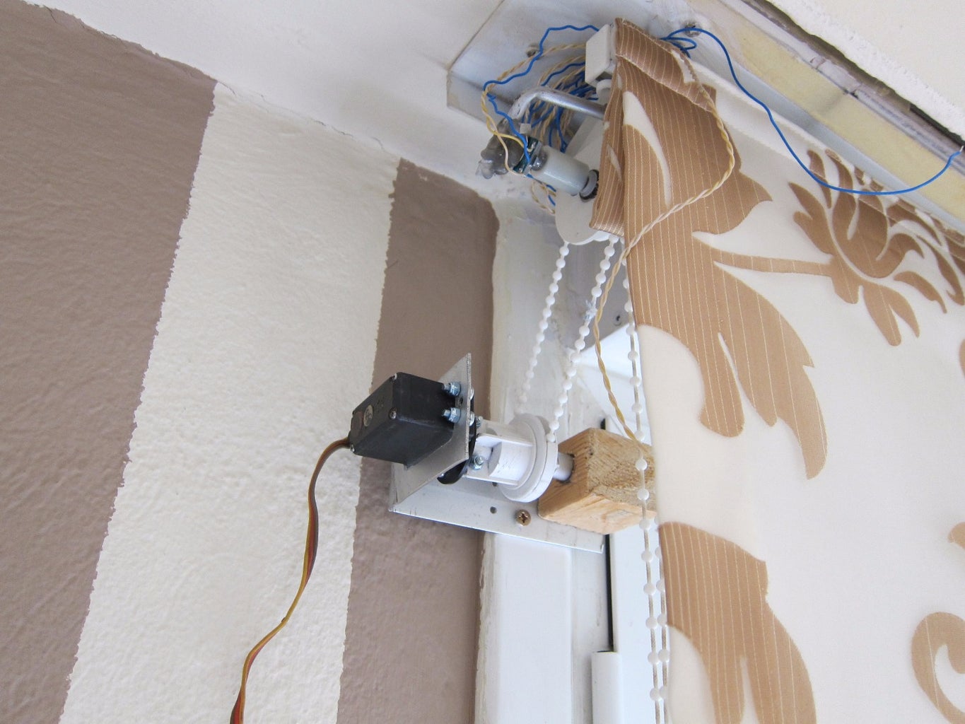 Automatic Blinds With Arduino. Controlled by Android-TV Remote-Buttons ...