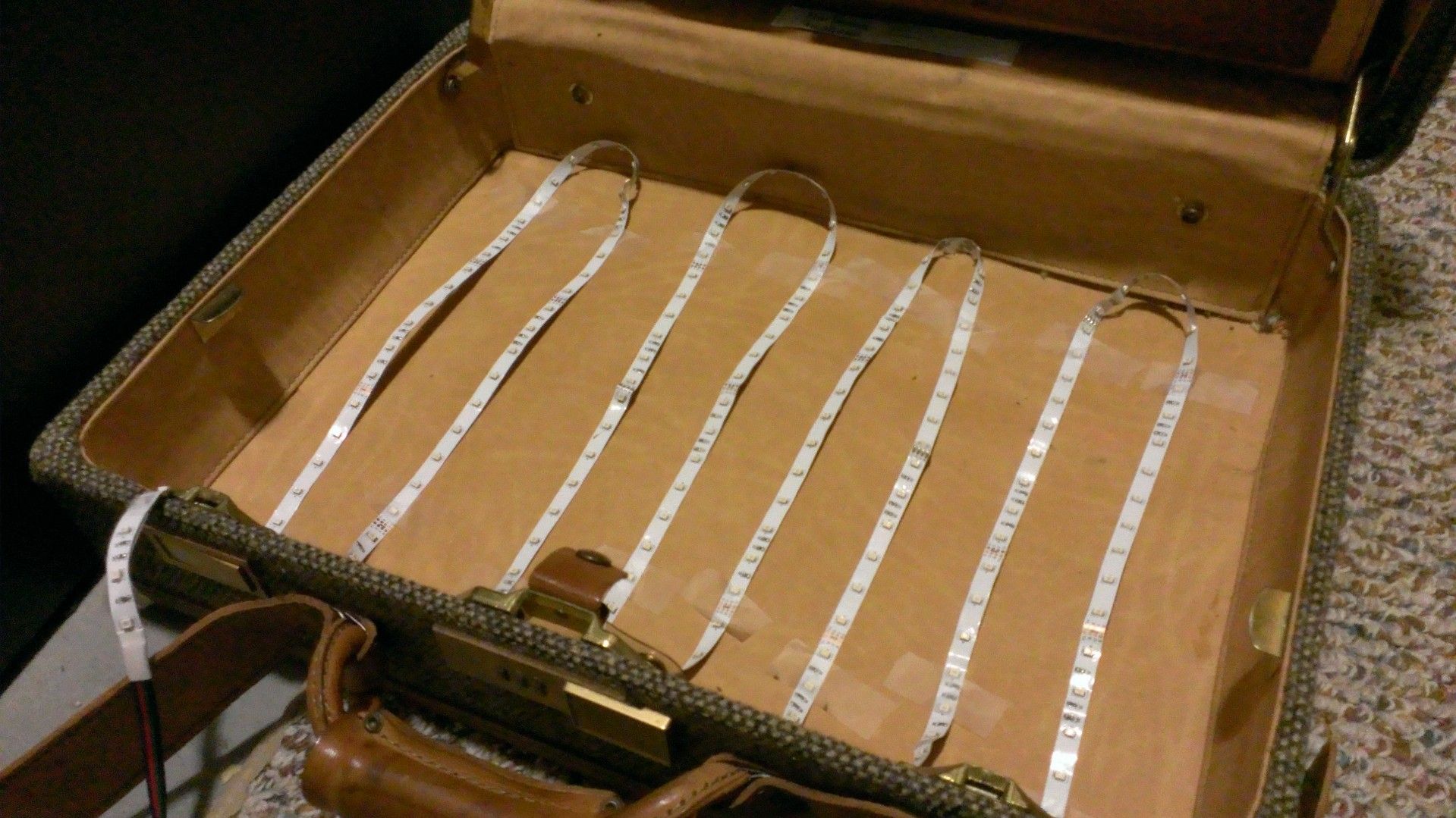 Pulp Fiction Briefcase 7 Steps (with Pictures) Instructables