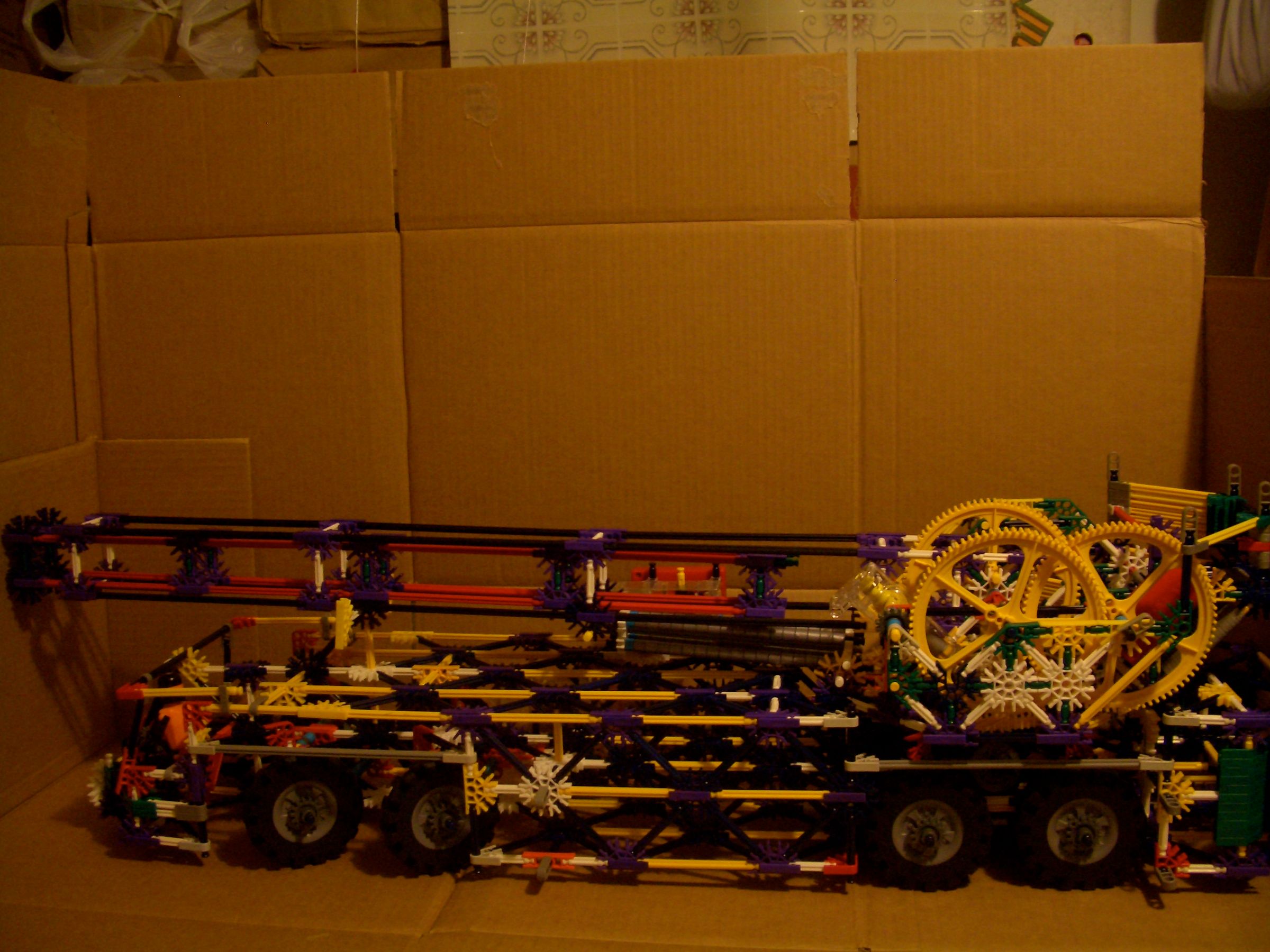 K'NEX Mobile Crane Truck (versions 2 and 3)